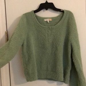 Green fluffy & soft sweater